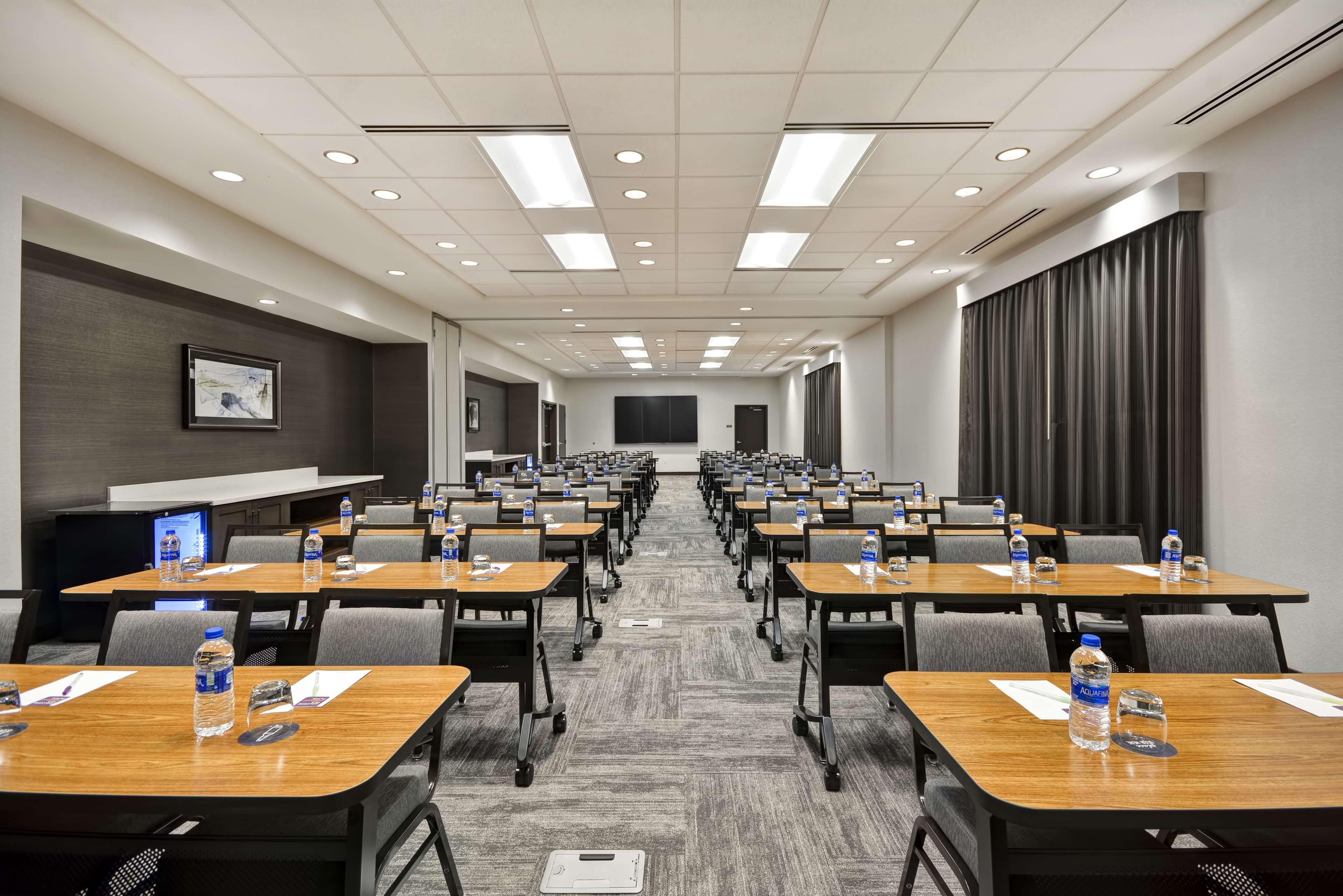 Hyatt Place Фресно Екстер'єр фото